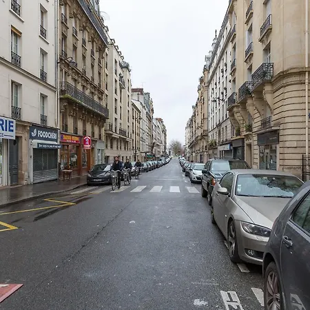 Pelicanstay In Central * Paris
